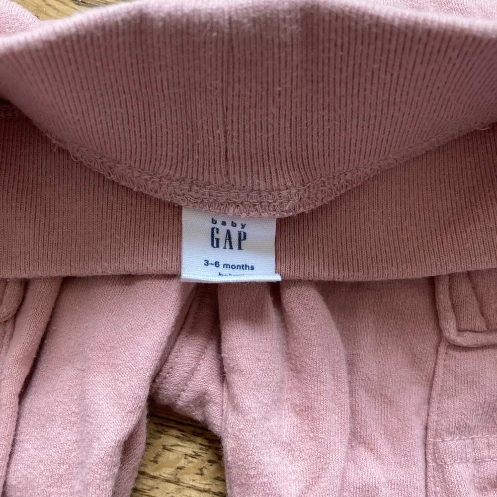 GAP Pink cargo Joggers
